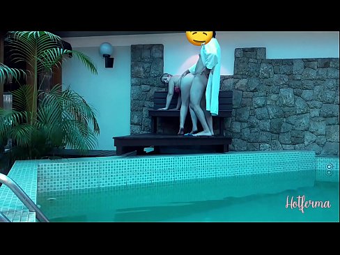 ❤️ Šef poziva sobaricu na bazen, ali nije mogao odoljeti vrućini ❤️❌ Porno u pornografiji bs.josporn-com.ru ❌❤